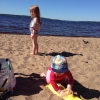 Bild av @elinakh88 - Hänger på stranden med dom här godingarna 