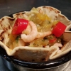 Ny taco för aftonen. Salsa på gröna tomater med räkor.