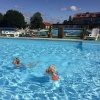 Bild av @svenhakanrosen - Attarpsbadet 2 minuter före öppningsdags. Vi är helt ensamma.