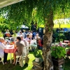 Ärade gillare, fikagäster och vänner! Tack för en fantastisk sommar och för att ni kommit och förgyllt vårt trädgårdscafe! Tack alla ni som gillat, delat och stöttat på alla möjliga olika sätt! Vi har haft så roligt och älskat varenda minut! Men allt roli