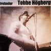Nu på Lördag den 18 Juli öppnar vi dörrarna för en ny trubadur hos oss, Tobbe Högberg! 

Välkomna!