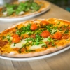Vad har du på din drömpizza? Nu är det snart morsdag och eftersom jag har en egen liten bulle i ugnen känner jag mig extra snäll! Dela och kommentera inlägget för att vinna presentkort värde 300:- på Hansas Bodega! Vinnaren dras imorgon klockan 12 :)