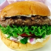 Mmmmmmm gott gotti gott gott med en Ashiburgare :) Varmt välkomna till Hamburgarstugan.
Hemsida: www.hamburgarstugan.se
Tel: 08-219 220
Adress: Täbyvägen 130
Instagram: Hamburgarstugantaby