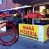 Vi tänkte köra en tävling via onlinepizza.se. Om du beställer utkörning och tycker att vi är snabba och maten är bra, så ge oss 5 stjärnor och kommentera. Våra färger är gul och röd. Då är du automatiskt med och tävlar om 2 pizzor, 2 drickor och 2 såser. 