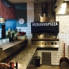 Välkomna in o smaka våra Vedugnspizzor 