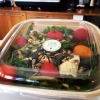 Säsongens sallad - med grönsaker från Söderlinds i Habo, toppad med Sörmlands ädel från Jürss mejeri i Flen.