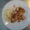 Den är verkligen supersaftig, vår svenska kycklingfilé från guldfågel, tillsammans med en äppelcoleslaw, ris och lite teriyakisås på toppen.

Hjärtligt välkomna in :)