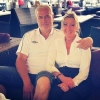 Glenn Hysén väljer självklart Mañana Mañana Tapas & Grill. Eija-Lisa från personalen passar på att ta en bild. 

Välkomna