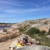 Bild från Saltholmens klippor av @itisamariathing - Sommar och sol och bad i havet 