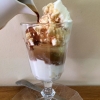 Vad är en Affogato? Jo, det är vår Fior di latte (vaniljglass) i ett glas med en varm espresso!