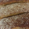 Nybakt bröd till frukostbuffén!