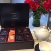 Tea time from Paris.
Nu kan ni alla teälskare avnjuta detta fantastiska från
Damman Freres som serveras i kanna.