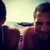 Bild från Amundön av @brovallbakslag - Tjuvstartar semester en vecka i förväg med årets första dopp i havet. Fortsätter repetera frasen 