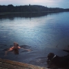 Bild från Rådasjön av @katarinaharring - Kvällsdopp i Rådasjön #semester #rensahjärnan #letaefterpinne #puttevillbada #matsärenbadkruka