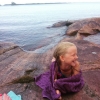 Bild från Bonäs Udde av @linda4u - Lycka är att möta upp familjen efter jobbet, på en klippa i solen☀️