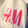 Kvarglömd H&M påse från fredag 20/2. Lämnas tillbaka till ägaren mot beskrivning. Kram vänner