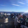 Sol, vår, utebar, fantastisk lunch, god dryck, Erik Lindqvist i dj-båset och magisk utsikt. Bättre blir det inte!
Välkommen upp till oss, det här blir ännu en magisk dag!