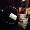 Kära vänner!

Äntligen är våren påväg, uteserveringen är på ingång och vi välkomnar månadens rosé till vårt sortiment.

-Boschendal Mourvedre Larone.
Shiraz inspirerat vin från Sydafrika med härlig friskhet och somriga aromer av jordgubbar och röda vinbär