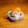 Färskostfyllda Laxrullar med en touch av Wasabi. En av smårätterna på den nya lättsamma menyn.