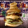 I bakgrunden skymtar ni anledningen till varför en Mega Burger kommer sitta som en smäck idag. 
Tack för igår gott folk, det var galet...
