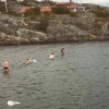 Bild av @koffe2004 - Oliver tycker det är skönt i vattnet!! #suck #moron #swedishsummer #kallt