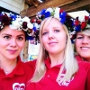 Glad Midsommar önskar Mimmi med personal! ☀
