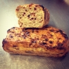 Nyhet i bröd på besök! #surdeg#surdegsbröd#tranbärsbrörd#fröbröd#möllanscafe