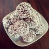 Idag, den 11 maj, är det chokladbollens dag! Det firade vi såklart genom att göra extra många goda chokladbollar imorse! Välkomna in och smaka! ☺️☀️