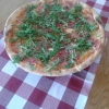 Ny grym sommarpizza på Fantasia!

Från och med idag och hela sommaren serverar vi en pizza med parmaskinka, getost, rostade pumpakärnor, limeolja och ruccola! 12,50€ för en stor, 10,50€ för en liten. Välkommen in!