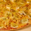 Tävla och vinn en familje pizza eller 2 luncher. 

Hej! Nu kör vi med vecka 32 tävling genom att dela och gilla vår veckans blad, då kan man vinna en familje pizza med två pizzasallad och stor läsk, eller två portioner från lunch buffén med läsk och salla