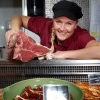 NÄRPRODUCERAT

Igår fick vi leverans av Janette på Thuressons som kom med:
Fläskfilé i vitlöksmarinad
Karré i honungsmarinad
Grillremsor i Gyros
Rysk roulette (korv)

Dessutom har vi korvar från Gudmundsgården och idag har jag hämtat mer ost från Skrea os