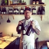 Välkommen in på ett glas av våra gästviner från @skeboerik WINE Trade - Vin utan skit Naturviner för hela slanten!
