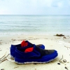 Bild från Skanörs Strand av @ardacabaoglu - #skåne #sweden #skanörstrand #sverige #beach #scandinavia #shoes #sand #red #blue #sea #sky