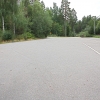  Parkeringsplatsen är väl tilltagen.