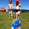 Bild av @karroorrak - Stod två barn och spana in mina tom & Jerry kex #sol #sommar #beachlife #sun #lovelife #steker #nifårsmaka #varsågod #kollegasbarn