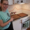 Idag har Café Sandkakan öppet! Kladdkakan och Sandkakan är färdiga att ätas upp. Kom förbi mellan 15:00-18:00 för att hänga, spela spel och äta fika!
Vi ses!