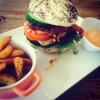 Till dagens lunch för 79:- serverar vi 200g hamburgare med ost, bacon och klyftpotatis. 

Till lunchen ingår dricka, salladsbuffé, kaffe och chokladpudding till efterrätt. Varmt välkomna! #hamburgare #lunch #cafestallbacken #mums