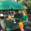 Skördefest i Stadsparken - härlig start för våra nya glada medarbetare Romeo och Valentine! Välkomna!