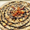 Inom kort.. Dessert pizza med färska frukter mörkchoklad nötter & kanelsocker 