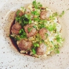 En dagens lunch sitter ju aldrig fel!, men krämiga makaroner med köttbullar är nog det godaste tillbehöret enligt oss!! 
Kom in ur kylan och få en härlig portion mat! #meatballsforthepeople #nytorgsgatan30 #golunch #dagenslunch