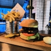 I kväll har vi åter helgöppet efter sommaruppehållet. Nu med ett par riktigt schysta uppdaterade hamburgare på menyn. För mer info se www.nyatorg.se
Öppettider 17-22. Drop In