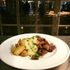 Dagens kött:
Biffsnadder med champinjoner, bearnaise och rostad potatis