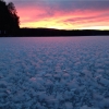 Bild av @halleforskanot - Cool in Hällefors.  #hällefors #bergslagen #örebrolän #sunset #solnedgång #vinter #winter #winterwonderland #lakes #sången #badplats #meer #sjöar #christmas #vildmark #visitsweden #see #ice #is #ijs #eis #visitsweden #sverige #ig