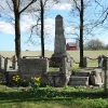 Gravmonumentet på Gestads gamla kyrkplats, 11 maj 2010. Foto: Åke Johansson.