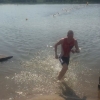 Bild av @alleweckfors - @fredrikcarlen tog täten efter simmet i #stureforstriathlon