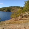 Utsikt mot V från första berget på norra stranden.