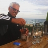 Bild från Löderups Strandbads Camping av @poppylinda - Whisky vid havet med pappa! Jag njuter. #strandhäng #semester
