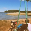 Bild från Vänern av @idleheart - Lunchbreak on an old swing nearby #vänern #sweden #bikecamping #biketouring #outsideisfree #worldbybike