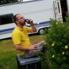 Bild från Årjäng Camping och Stugor ***** Sommarvik av @lunetix - Feriens vanskeligste parkering (trangt og hekker overtalt). Tror ikke plassen er laget med tanke på moderne og litt større vogner. Til tross for 5*s camping.  Tar en midlertidig streik oppå