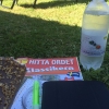 Bild av @emelierudolfsson - Skönt i skuggan nu! #varmt#88glass#kalltvatten#hittaordet#sommar#semester#jagklagarinte#2015#öland#eriksöre
